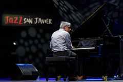 Giovanni Mirabassi & Cyril Mokaiesh