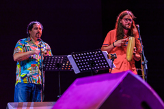 Patax “Play The Beatles”