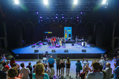 Patax “Play The Beatles”